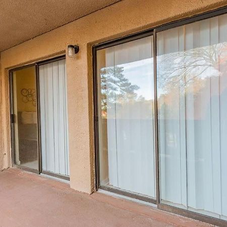 2-Bed, 1-Bath Apartment Near I-24, Great Location チャタヌーガ エクステリア 写真