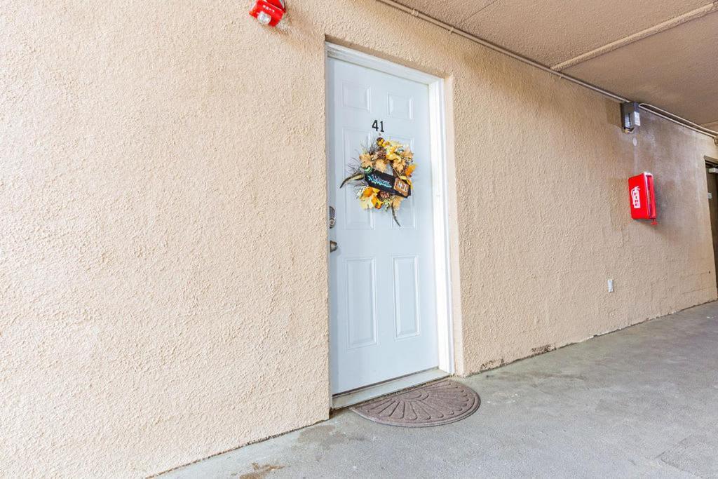 2-Bed, 1-Bath Apartment Near I-24, Great Location チャタヌーガ エクステリア 写真