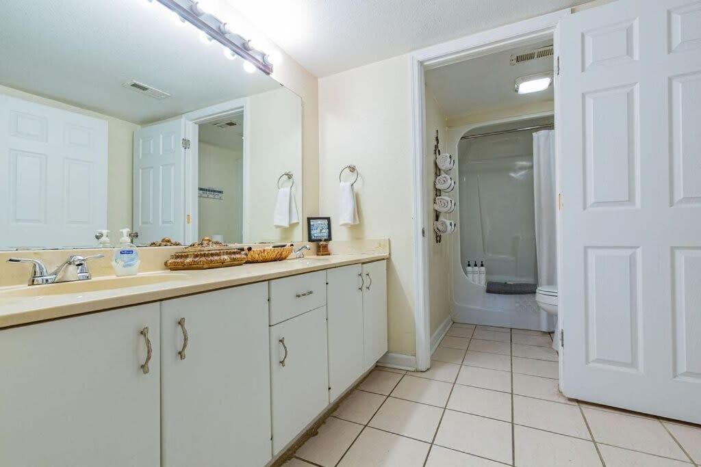 2-Bed, 1-Bath Apartment Near I-24, Great Location チャタヌーガ エクステリア 写真